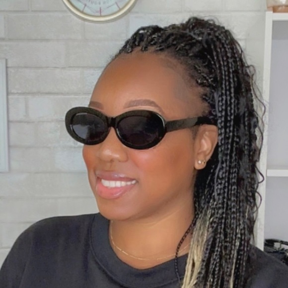 🔥 Classy Chic Oval Sunglasses - Picture 7 of 11